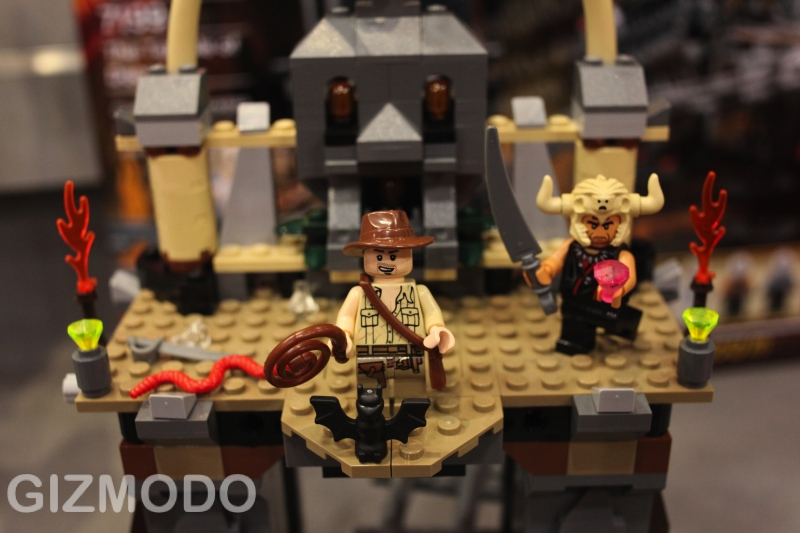 Illustration for article titled Short Round and Sean Connery's Papa Jones are My New Favorite Lego Minifigs
